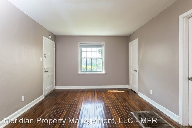 Foto del edificio - 2056 Jefferson Ave