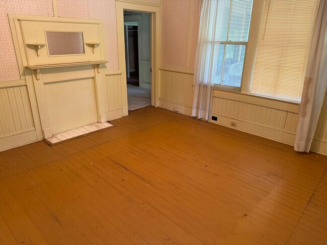 Dormitorio 1 de 3 - 206 Page St