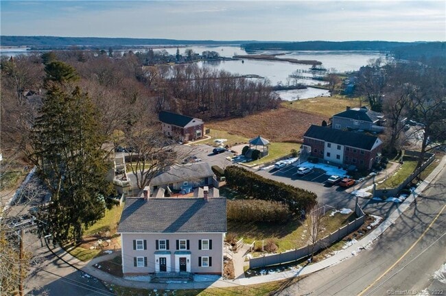 Building Photo - 27 S Main St