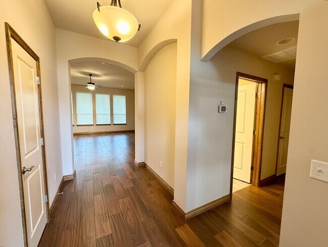 Foto del edificio - 706 Sedona Dr