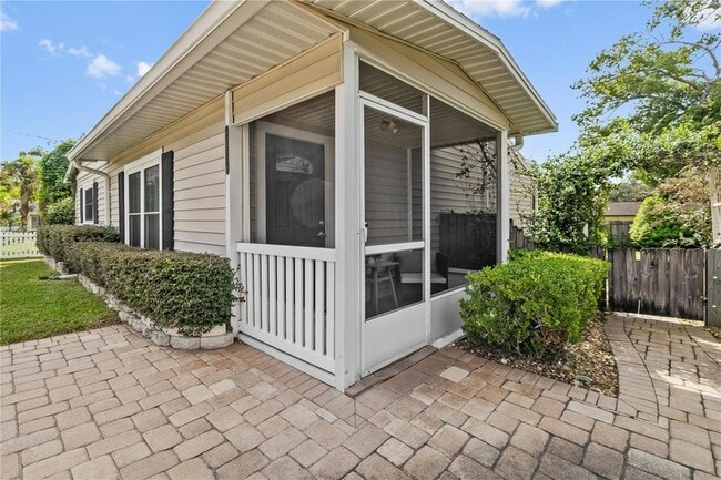 Photo - 6914 N Lynn Avenue House