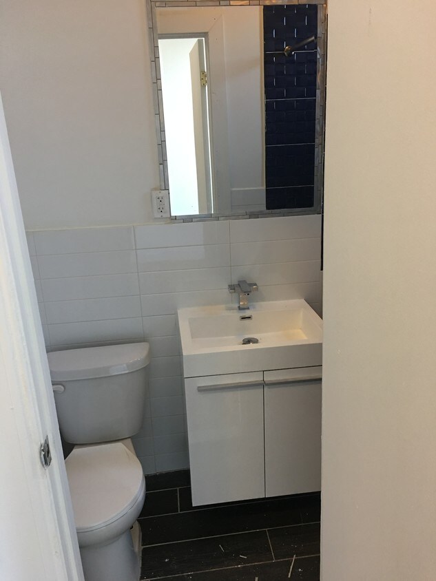 Primary Photo - 1279 Nostrand Ave