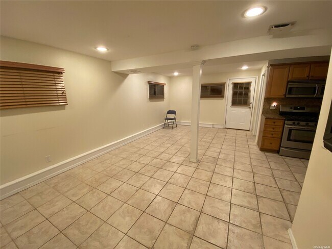 Foto del edificio - 809 N Alleghany Ave