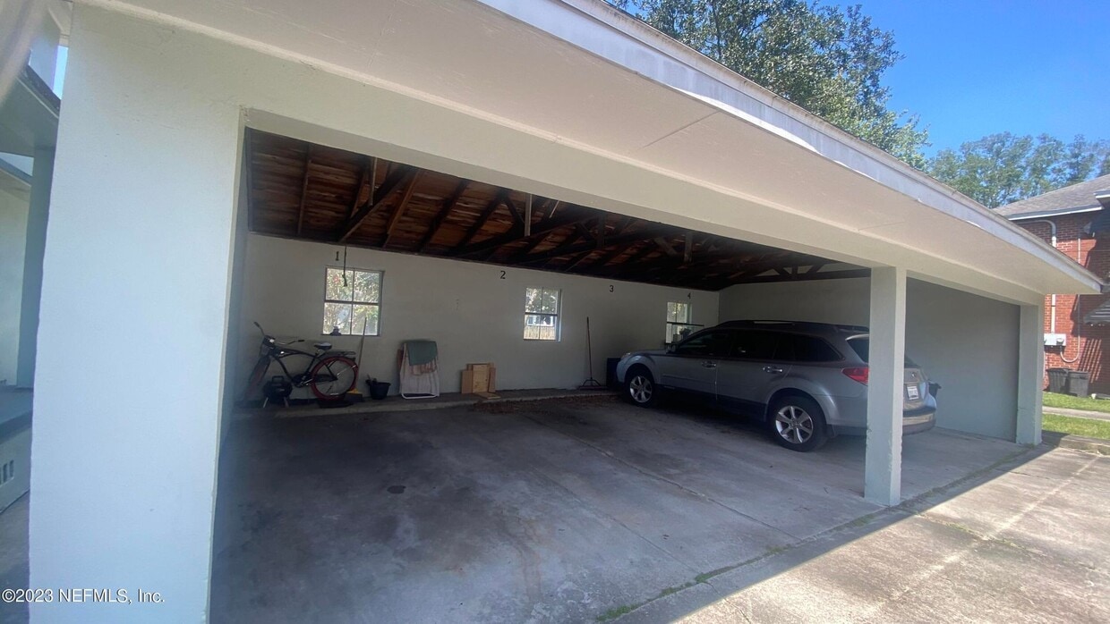 Building Photo - Charming 1/1 in San Marco!