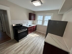 Building Photo - 473 Colvin Ave