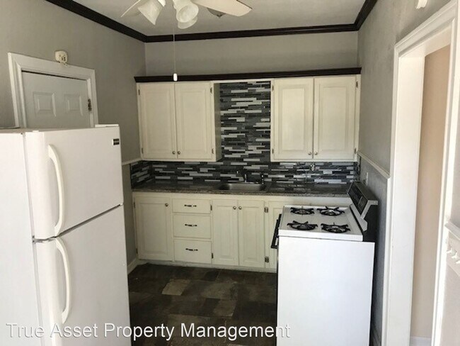 Building Photo - 1 br, 1 bath House - 3715 23rd St REAR