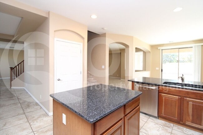 Building Photo - 6833 W Burgess Ln