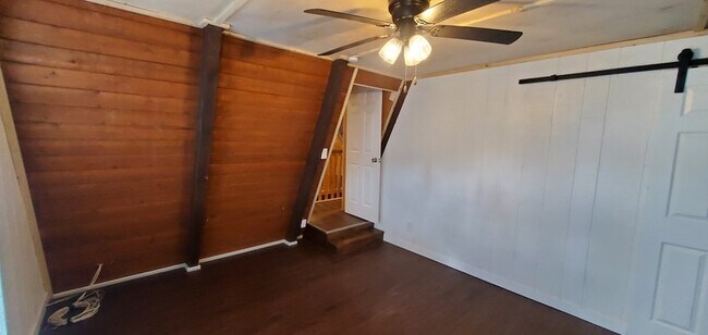Foto del edificio - 10019 Ridge Pine Dr