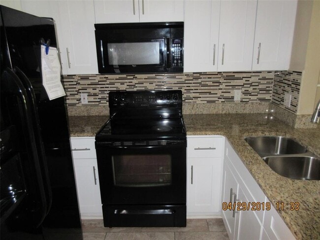 Building Photo - 1633 Windsor Oak Ct