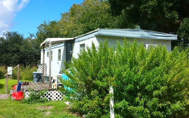 Building Photo - 3401 SE 34th Ave