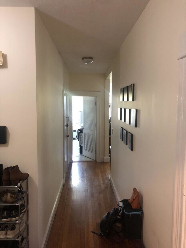 Foto del edificio - HOT BROOKLINE LISTING!!!!!
