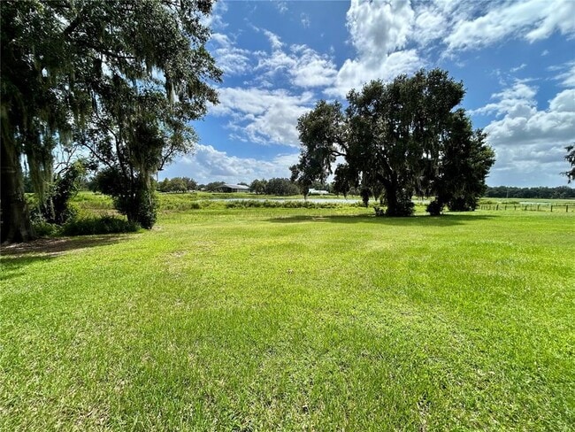 Building Photo - 575 Sunup Dr