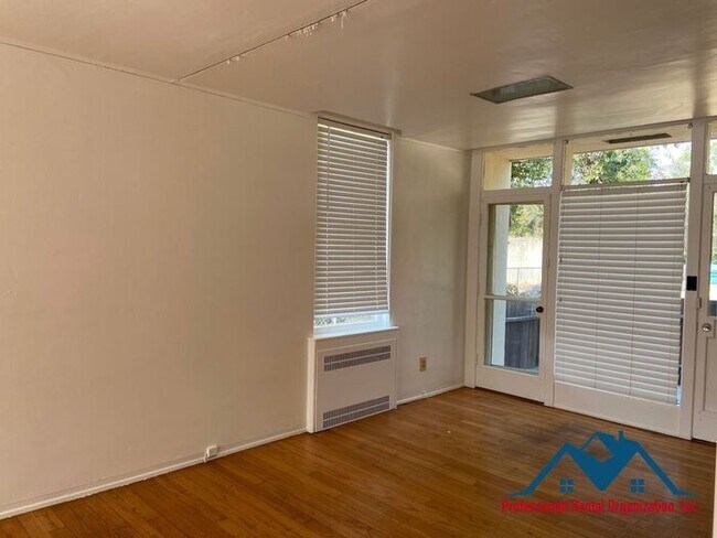 Building Photo - Historical Mare Island Duplex Unit