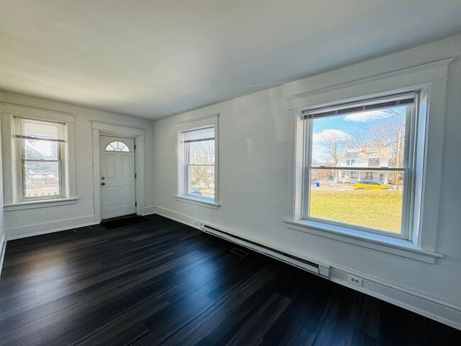 Foto del edificio - 2710 Woodlawn St
