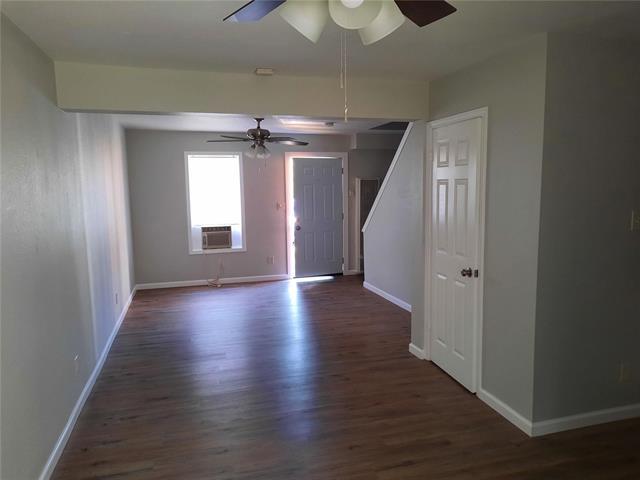 Building Photo - 109 Mimosa St