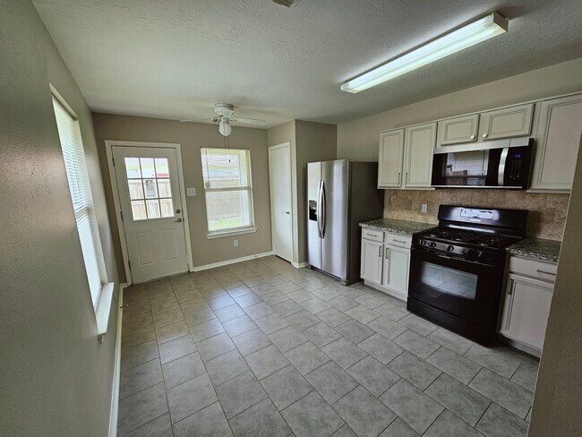 Building Photo - 2506 Teal Run Pl Dr