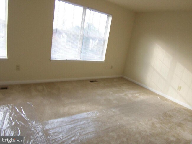 Building Photo - 3204 Rock Creek Ct