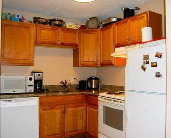 Building Photo - 46 Cochituate Rd