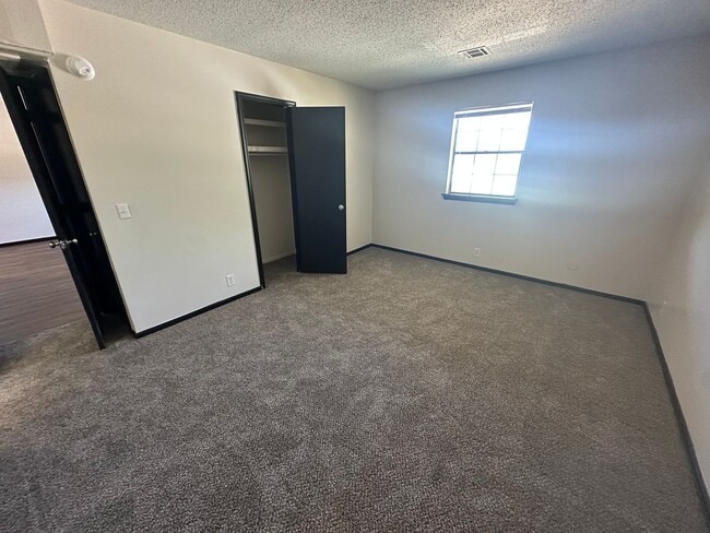 Building Photo - Bartlesville Cara Manor