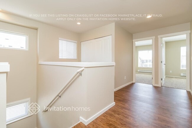 Building Photo - 1388 43rd St NE