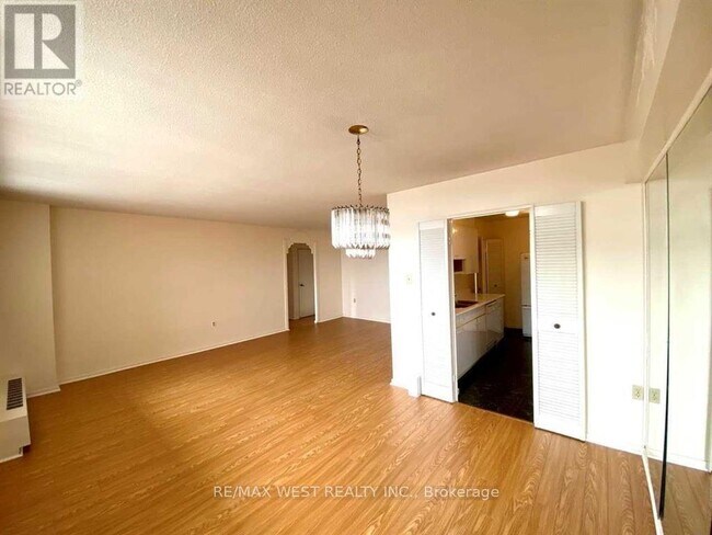 Building Photo - 130 Neptune Dr
