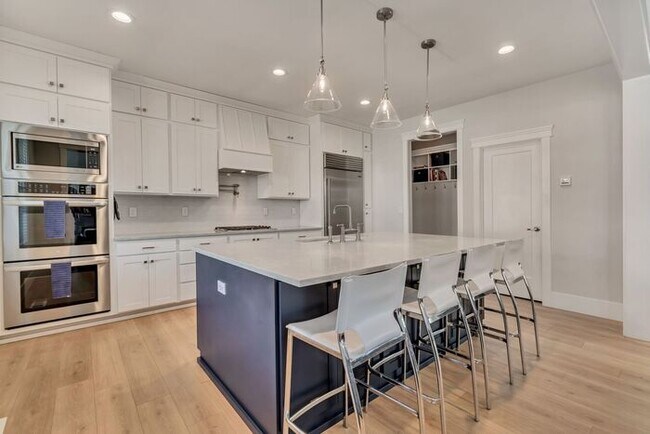 Building Photo - Incredible Daybreak Parade of Homes For Rent