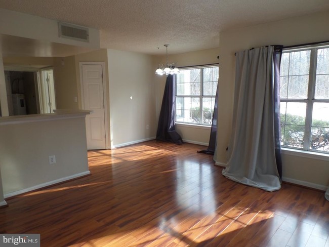 Foto del edificio - 906 Westhaven Dr
