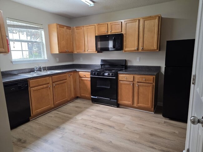 Photo - 215 Colser Drive House