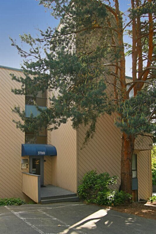 Primary Photo - 3700 26th Pl W