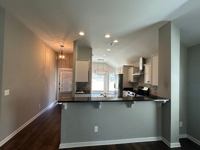Foto del edificio - Beautiful Pike Road Home in Woodland Creek