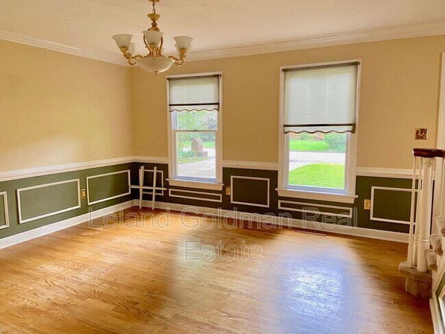 Building Photo - 1209 Claytor Ct