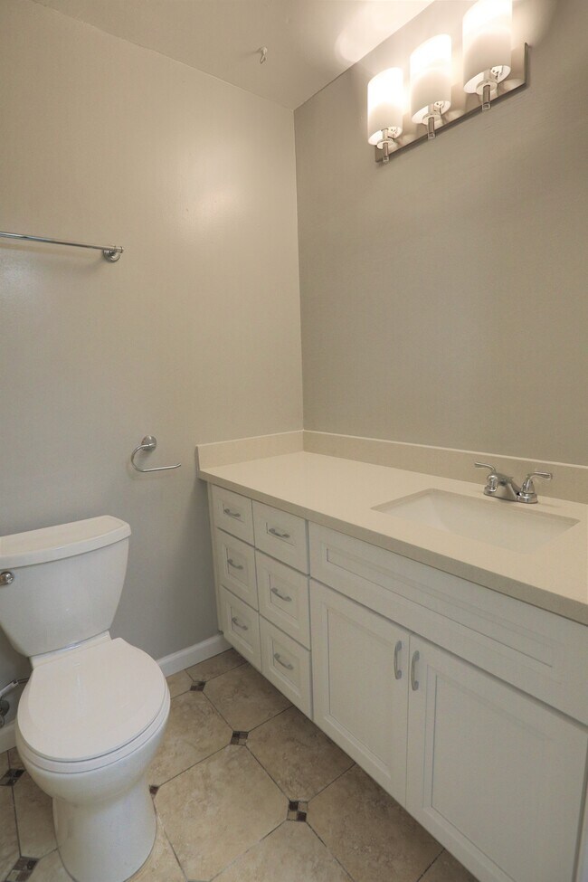 151 Buckingham Dr Unit 259, Santa Clara, CA 95051 Condo for Rent in