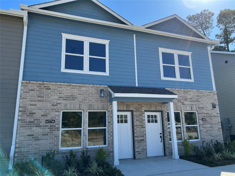 Foto principal - 5262 Ella Blvd