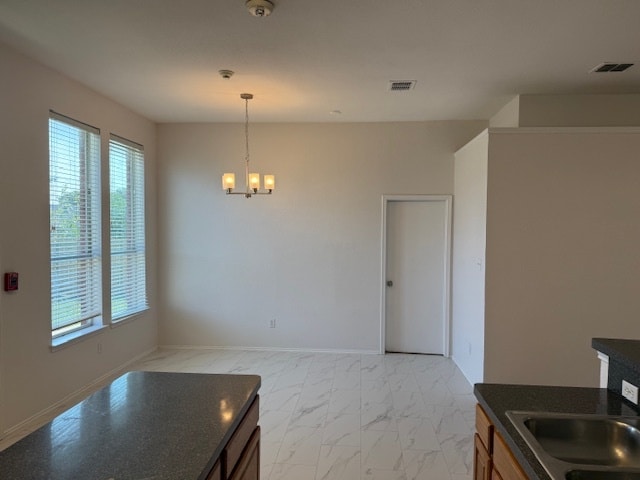 Building Photo - 3912 Silver Springs Dr