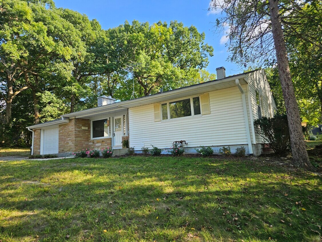 Foto principal - 118 Woodward Ave