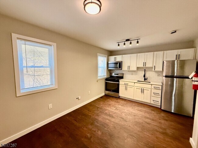 Foto del edificio - 196 Spring St