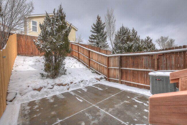 Foto del edificio - 980 Mesa Valley Rd #106