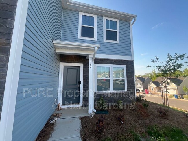 Building Photo - 102 Gunwale St