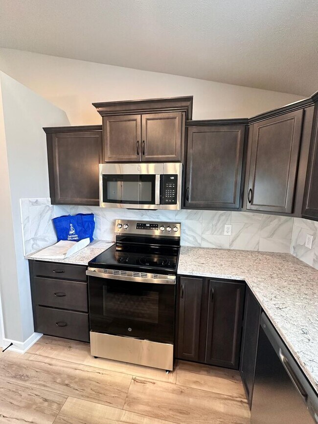 Building Photo - New Construction!!