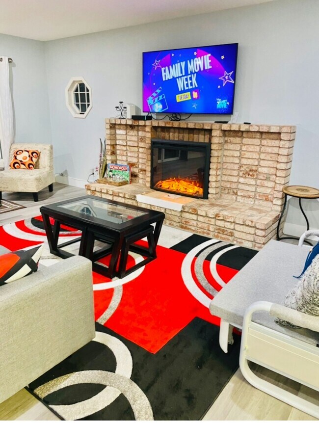 Foto del edificio - 5514 Marlin Ct