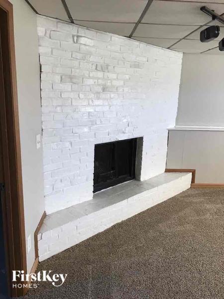 Building Photo - 4016 Gregory Dr