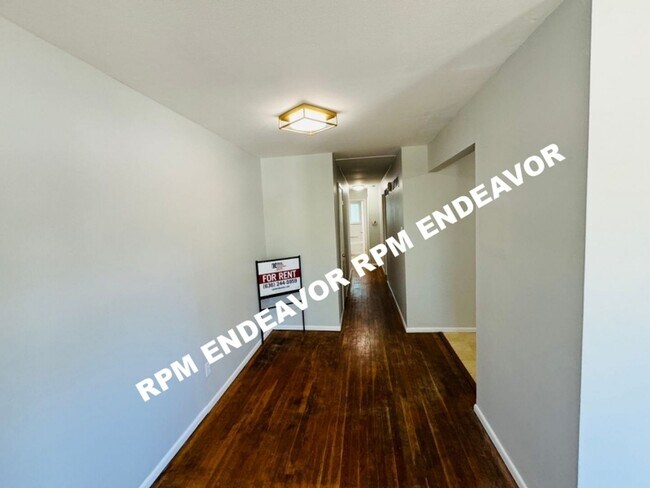 Foto del edificio - 3964-3966 Geraldine Ave