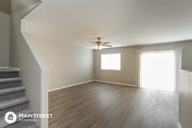 Building Photo - 10937 W Coolidge St