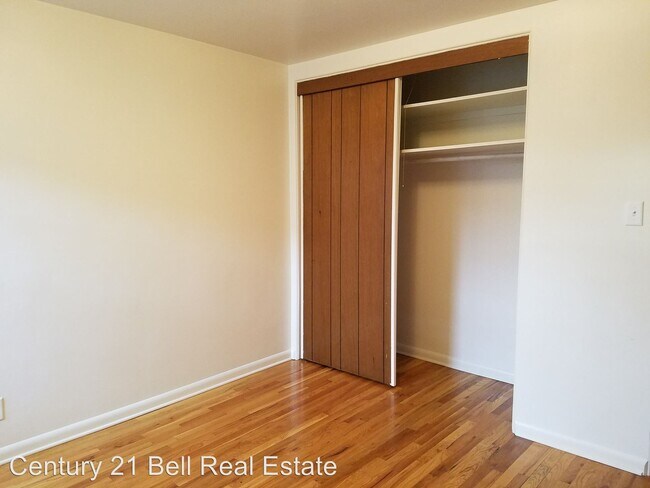 Building Photo - 4 br, 2 bath House - 1626 Crook Ave