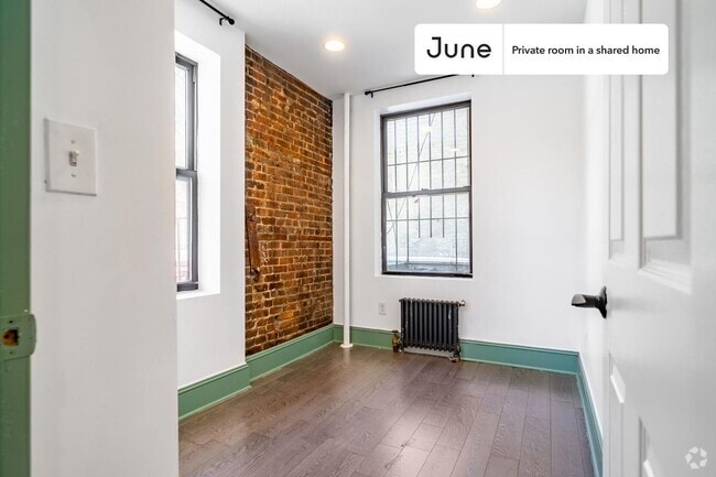 Building Photo - Private bedroom in 2 bed/1 bath Home