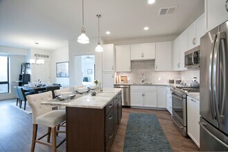 Avidor Glenview 55+ Active Adult Apartment... photo'