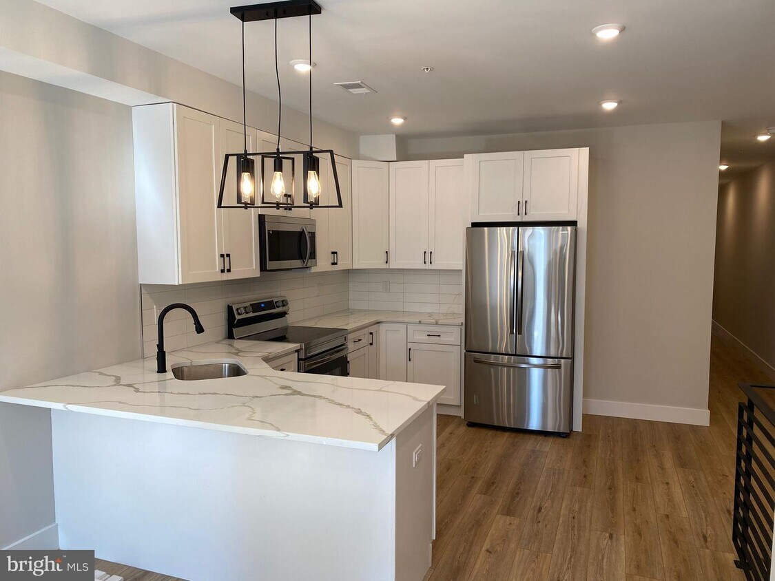 Foto principal - 937 W Dauphin St