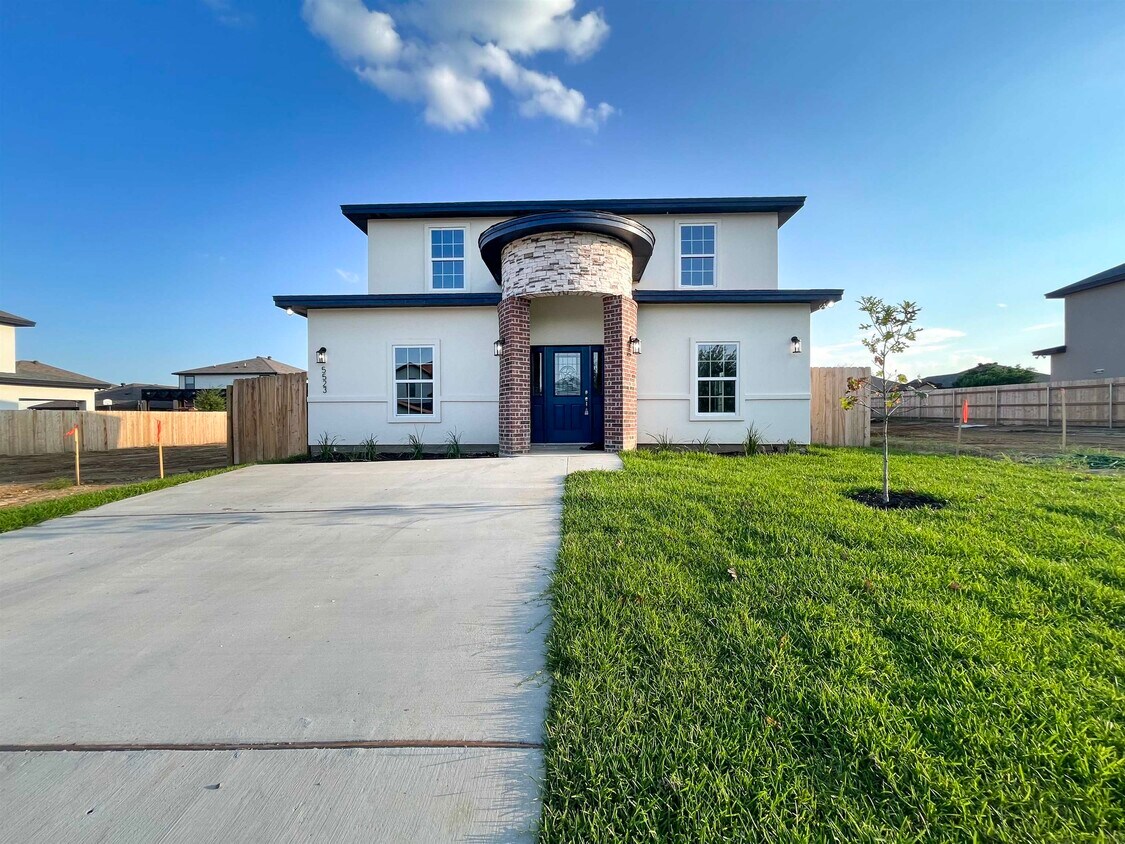 Primary Photo - 5523 Conroe St