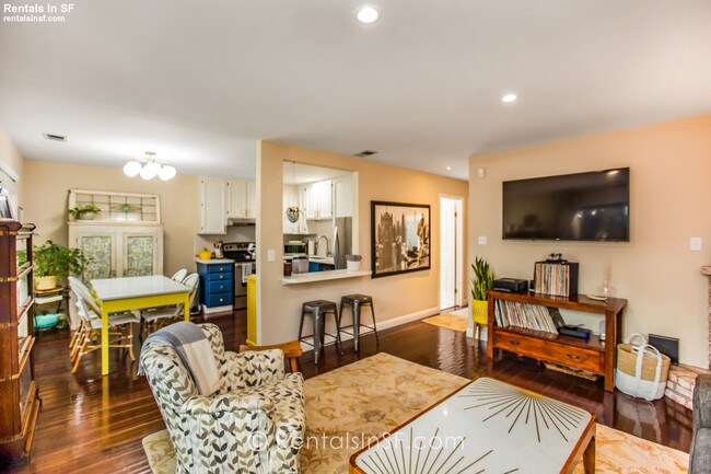 Building Photo - Stunning 2bd Condo in NOPA! Rentals In SF