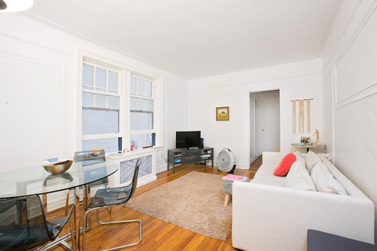 Primary Photo - 6 East 97th Street